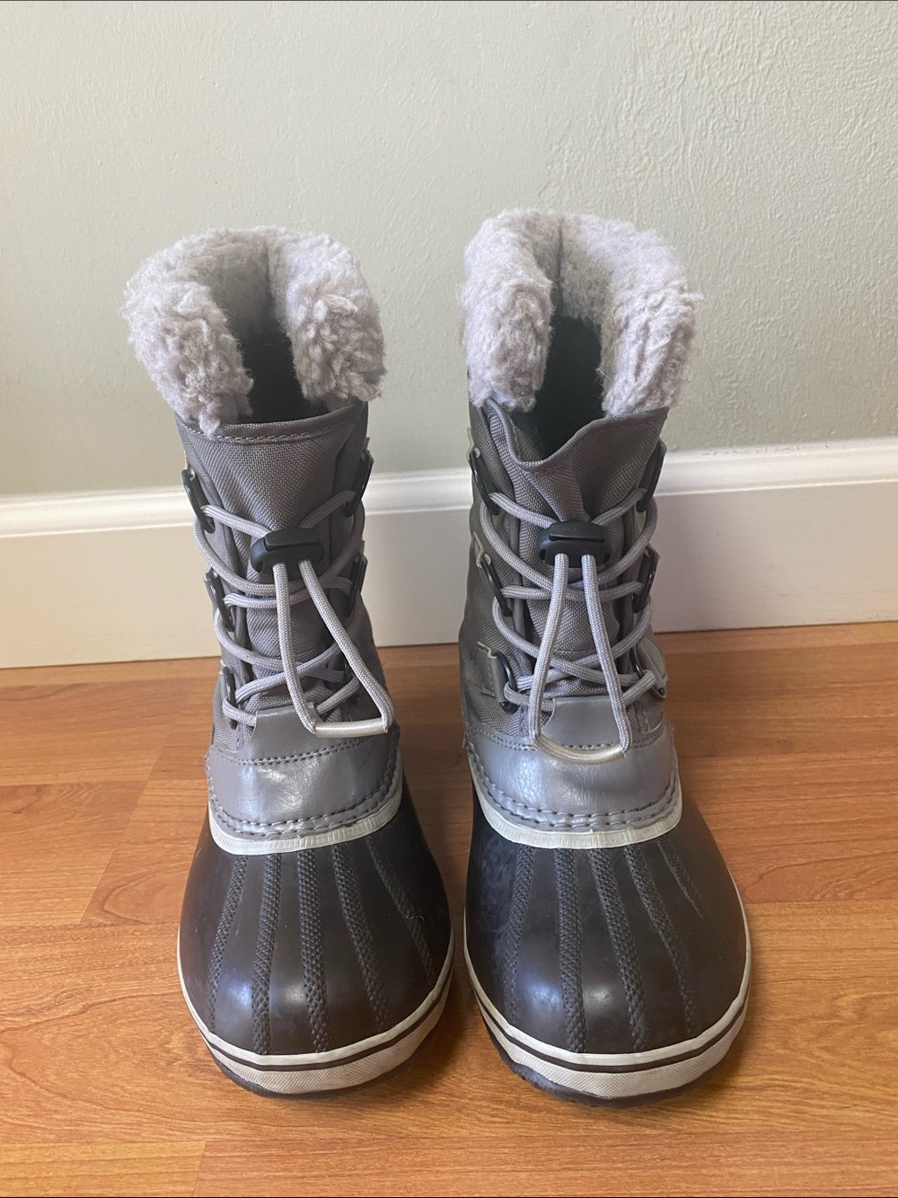 Sorel Kids Gray and Black Insulated Winter Boots